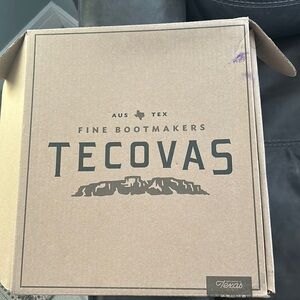 tecovas size 7.5 women’s shoes brand new
